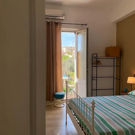 Bellassai Oda ve Kahvaltı 3*